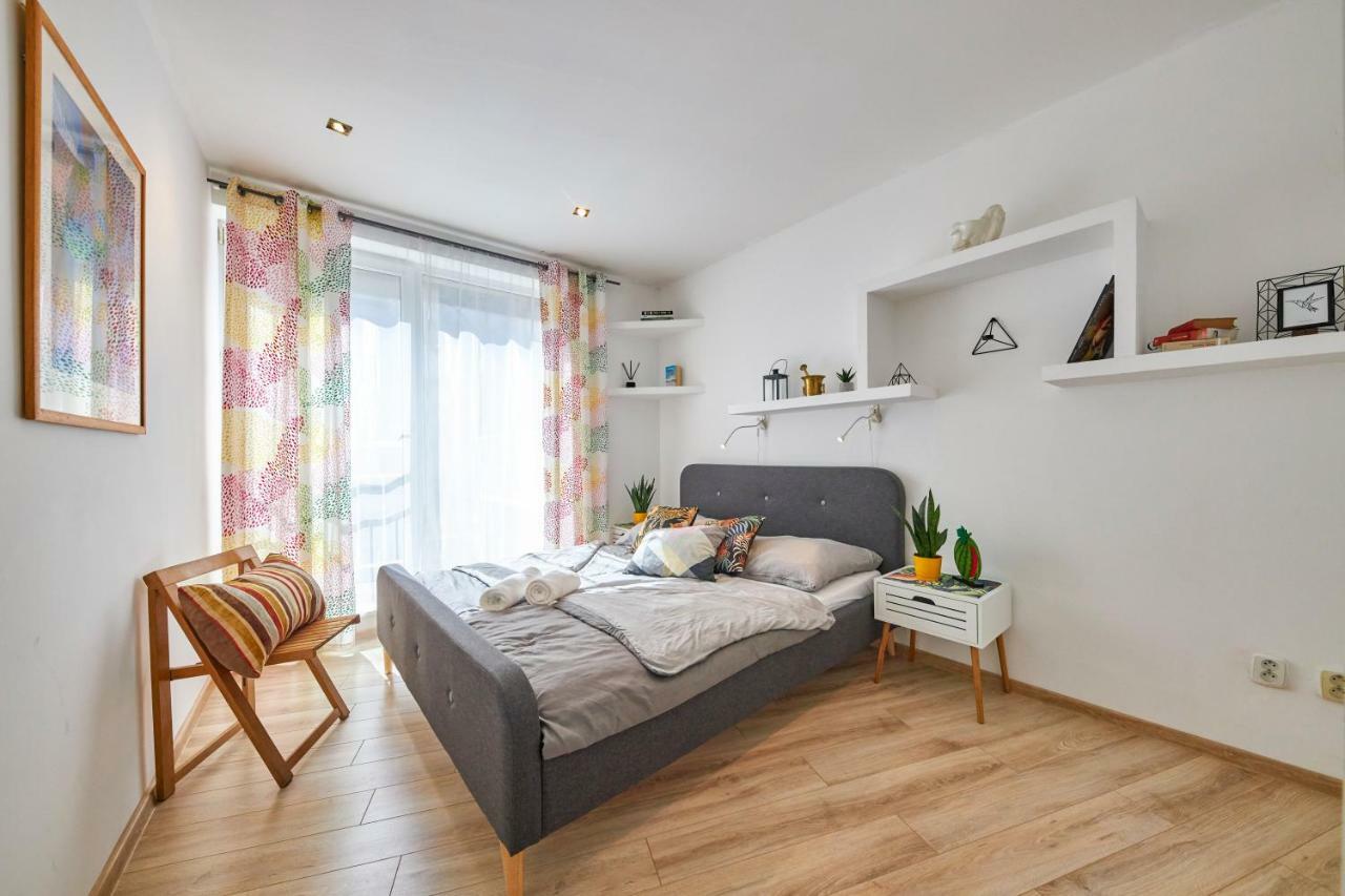 Pineapple Apartment Bratislava Eksteriør billede